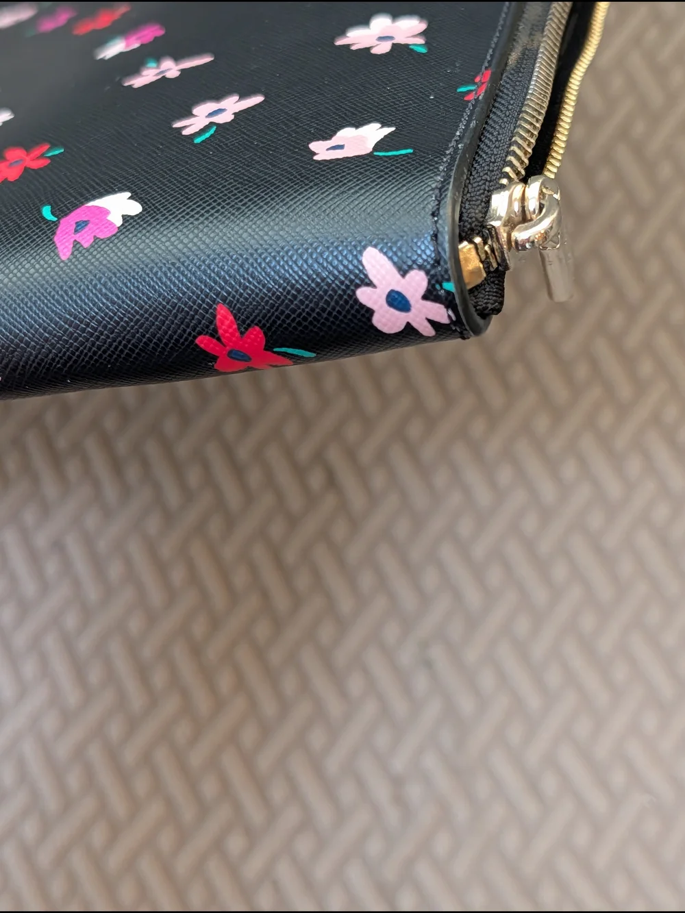 Kate Spade Staci Ditsy Buds Universal Laptop Bag NWOT